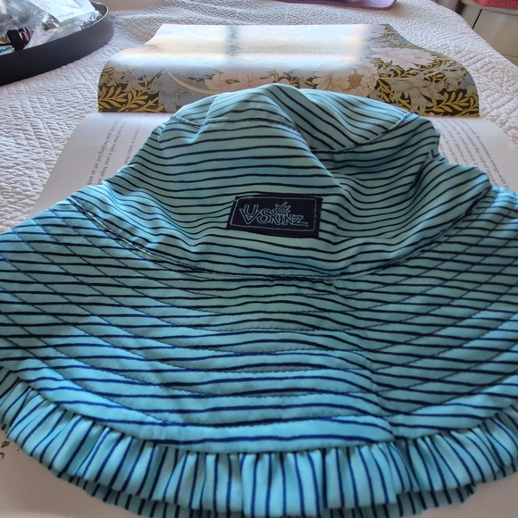 2/$20Colorful Pineapple Bucket Hat - Picture 7 of 7